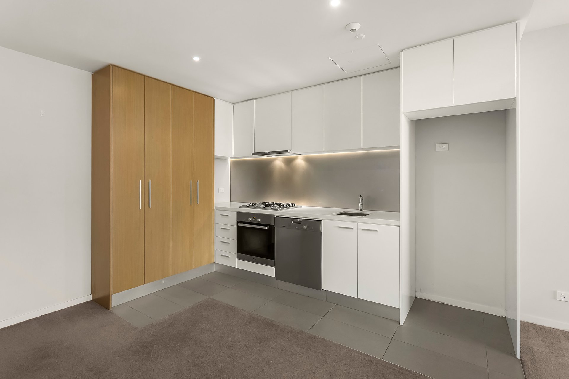 Property Gallery Thumbnail 5