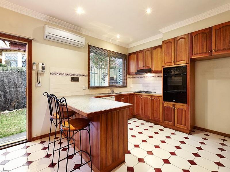 1/88 Woodland Street, Strathmore image 2