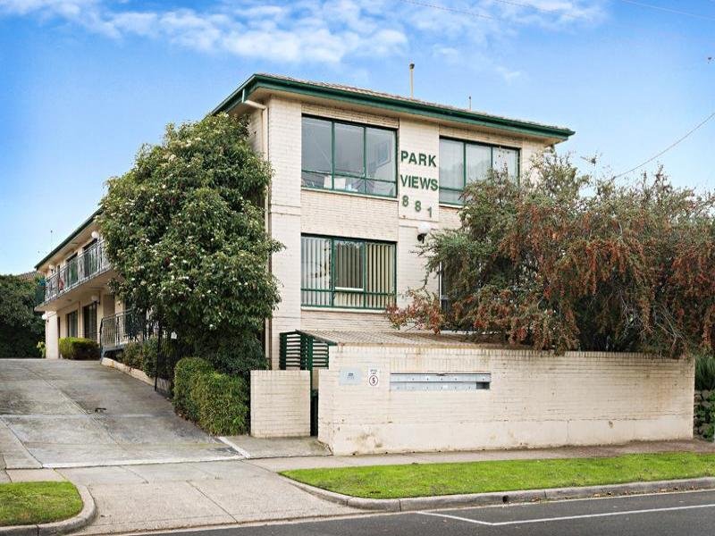 1/881 Park Street, BRUNSWICK WEST VIC 3055