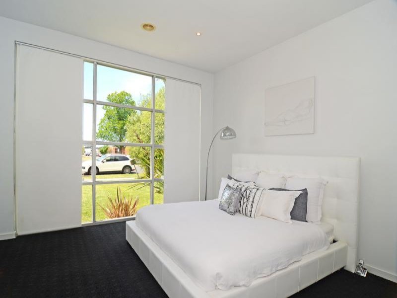 1885 Sturt Street, Alfredton image 11