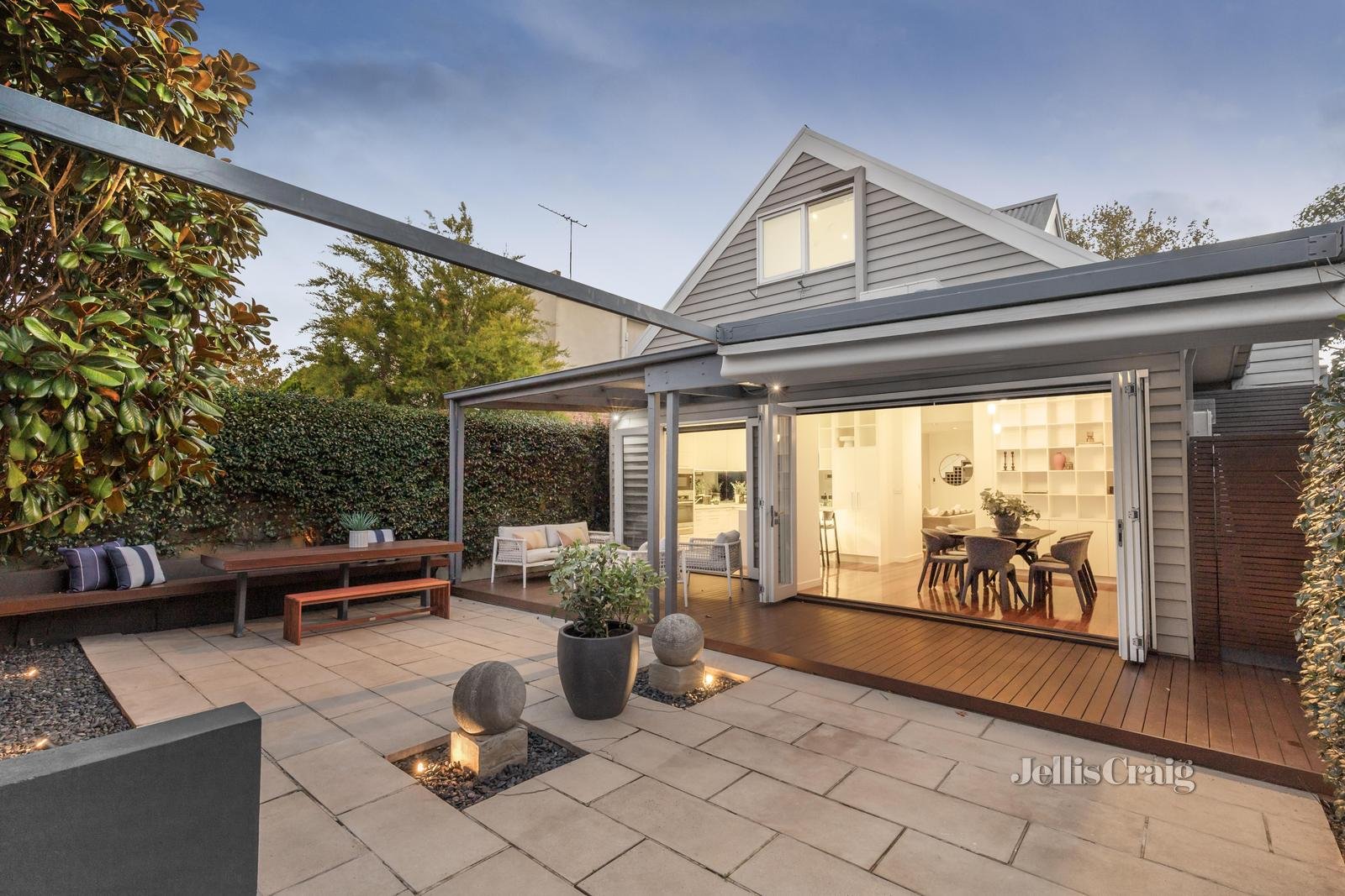 189 Coppin Street, Richmond image 2