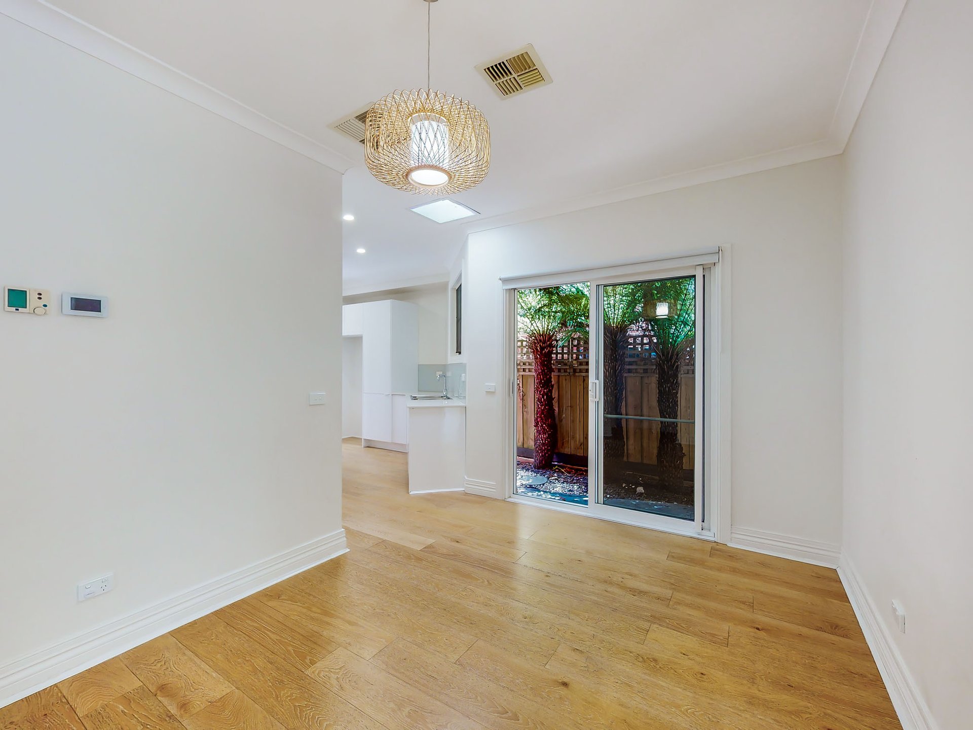 1/89 Wheatley Road, Mckinnon image 2