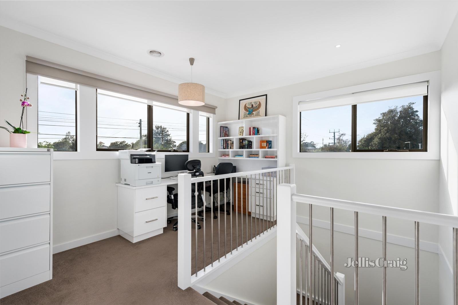 1/898 Centre Road, Bentleigh East image 6