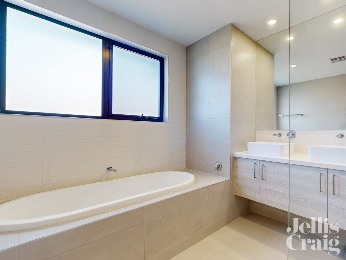 18A Anne Street, Mckinnon image 9