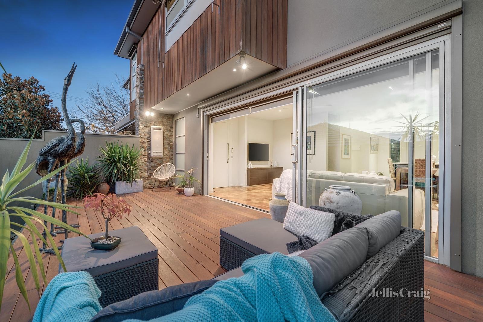 18a Churchill Street, Doncaster East image 11