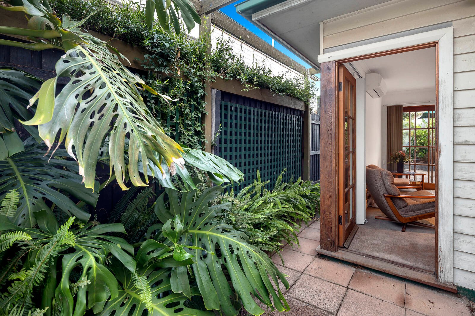Property Gallery Thumbnail 6