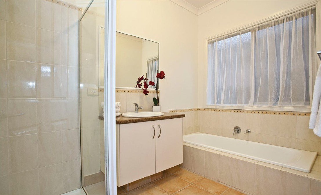 18A Coomleigh Avenue, Glen&nbsp;Waverley image 6