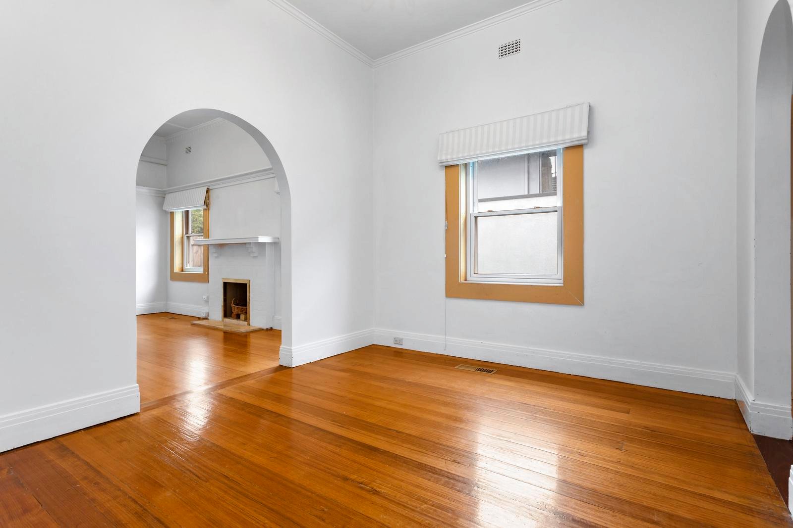 Property Gallery Thumbnail 5