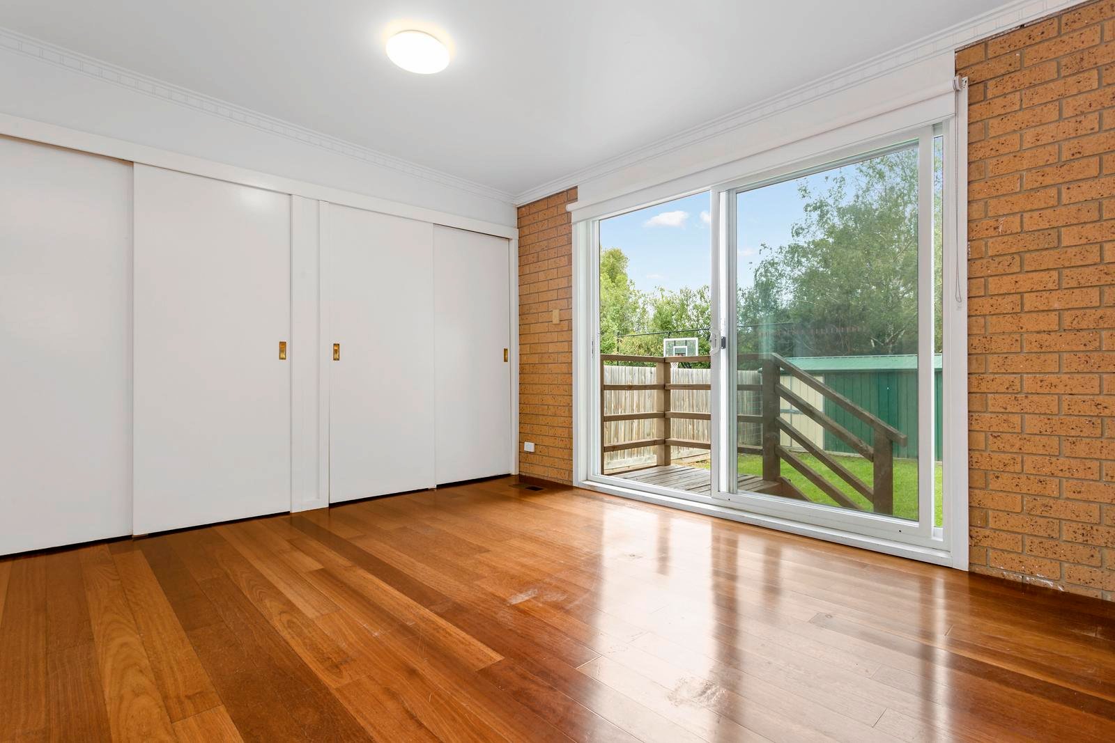 Property Gallery Thumbnail 7