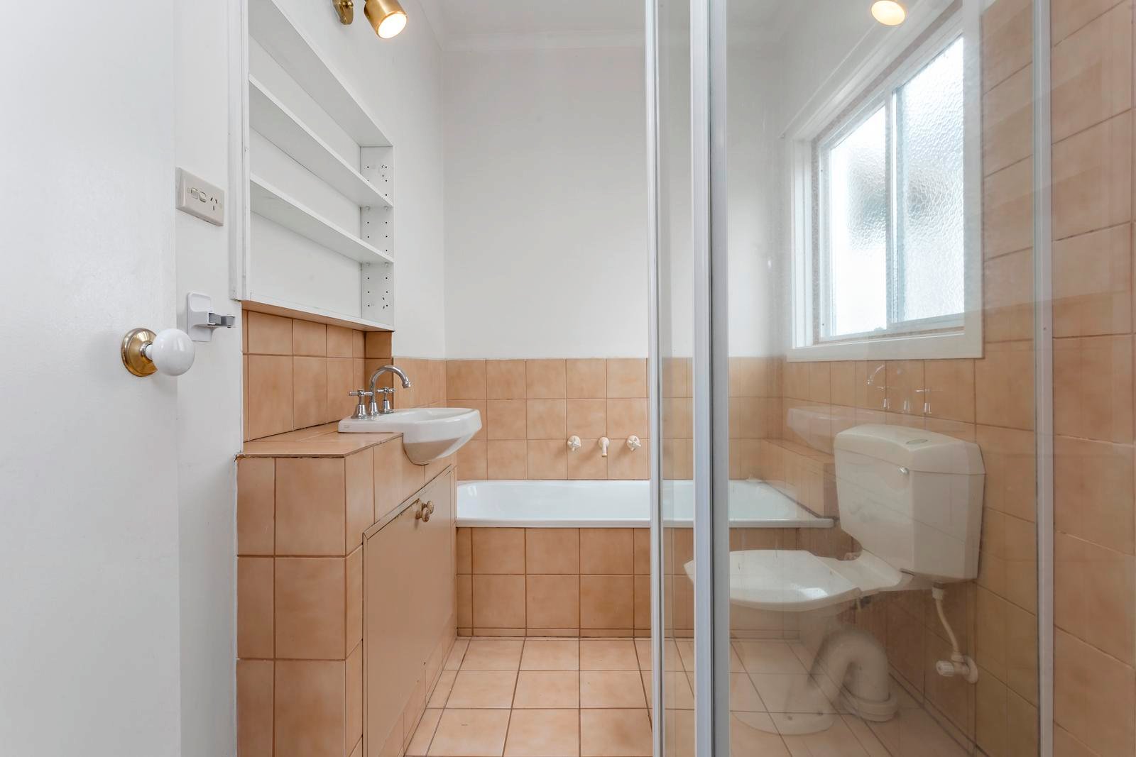 Property Gallery Thumbnail 8