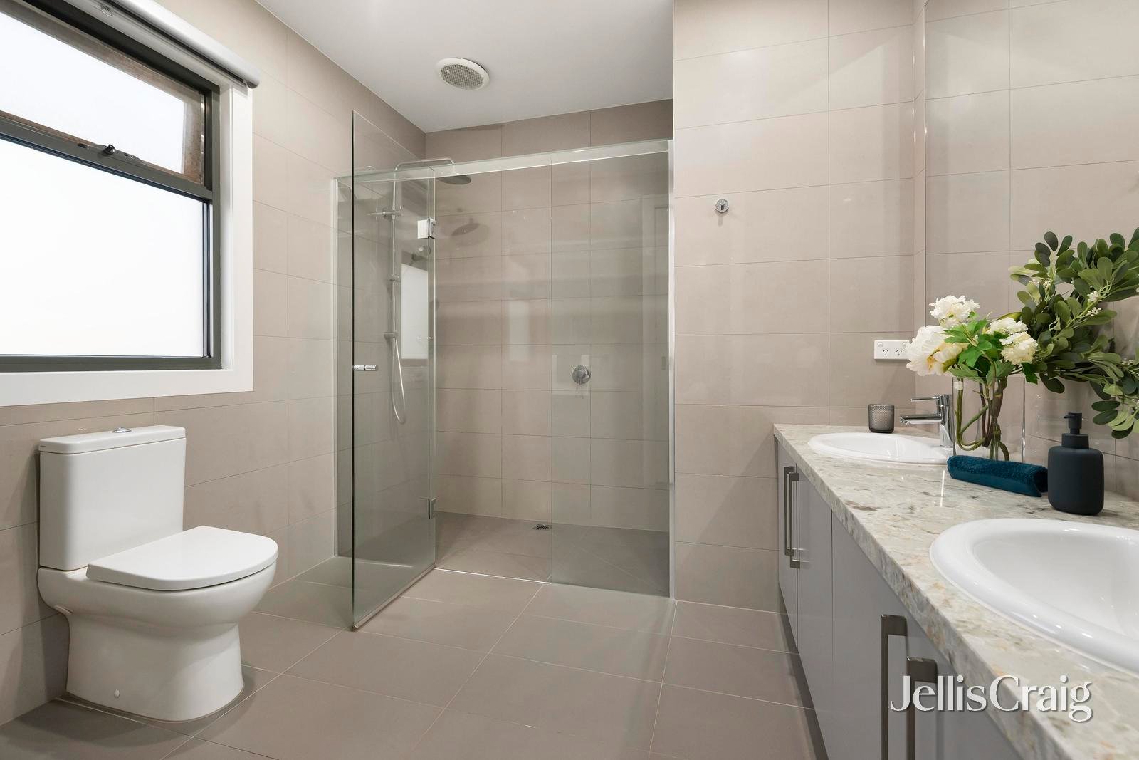 18a Maldon Crescent, Doncaster&nbsp;East image 10