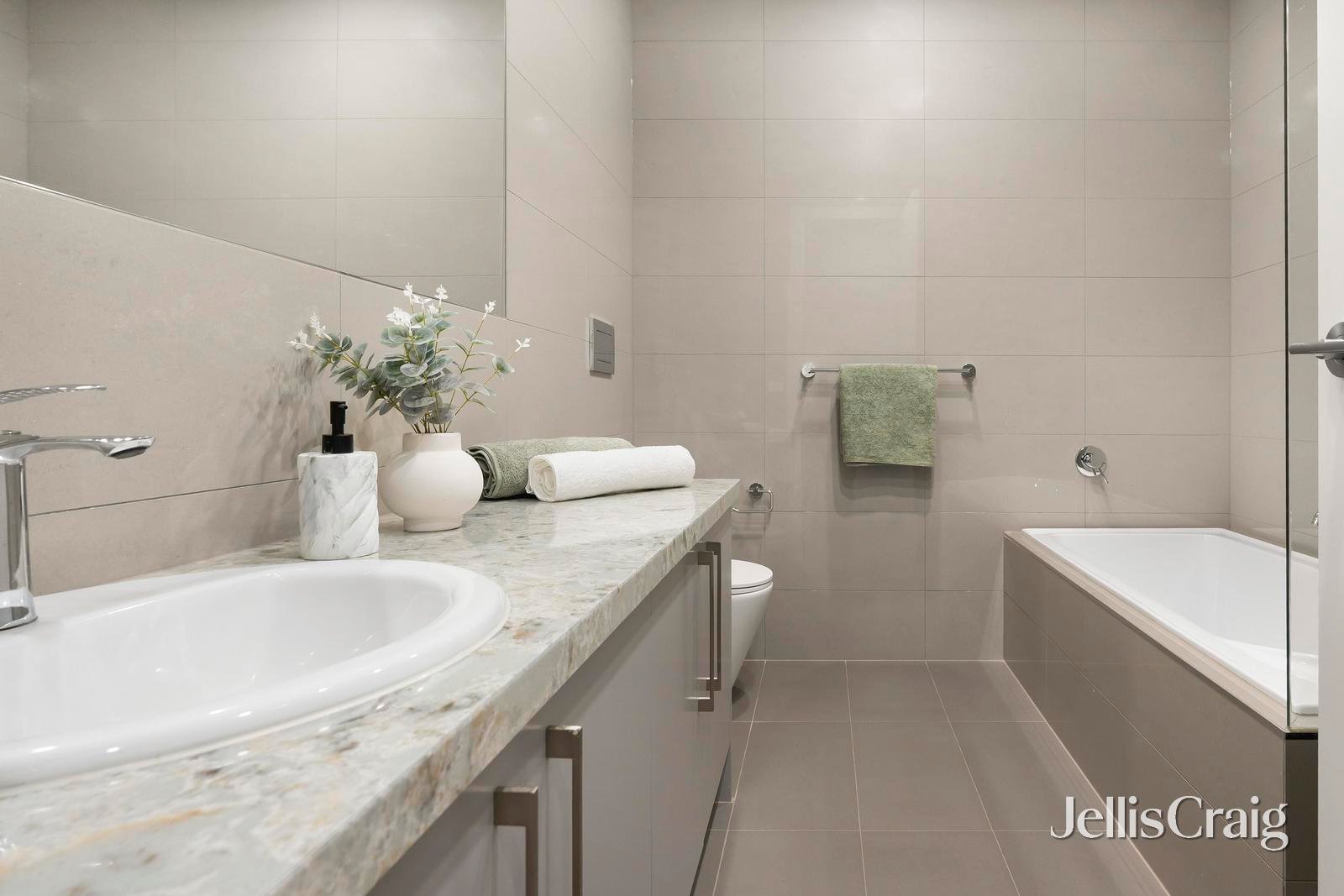 18a Maldon Crescent, Doncaster&nbsp;East image 13