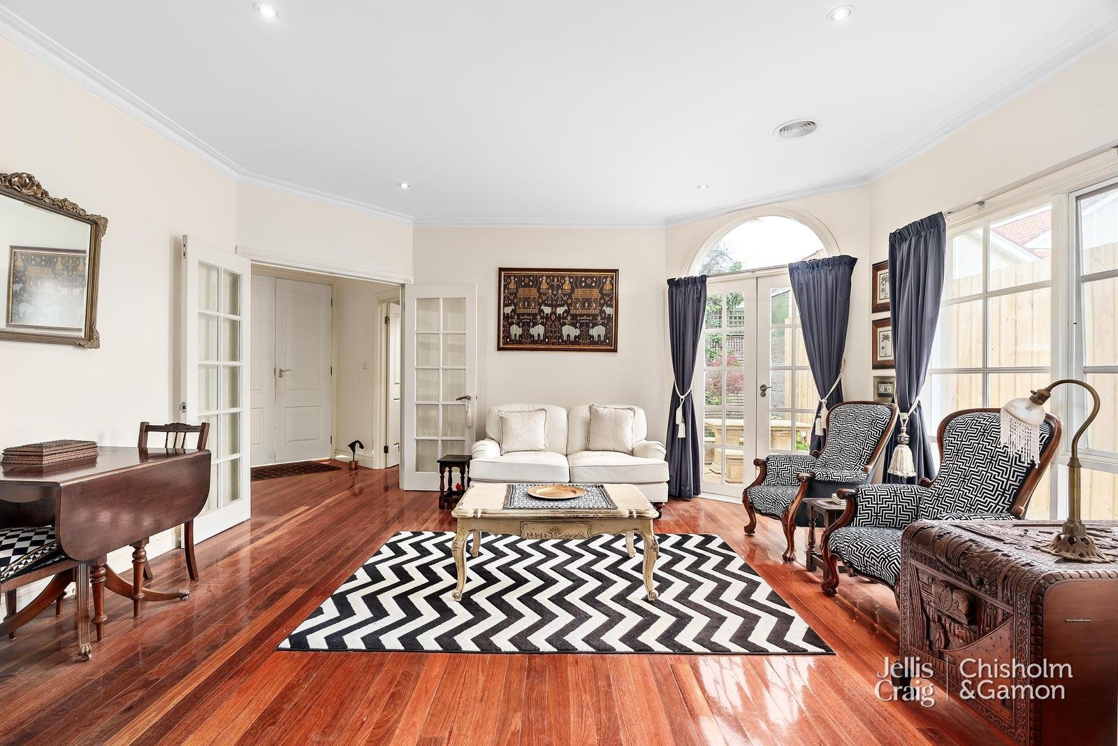 18A New Street, Hampton image 2