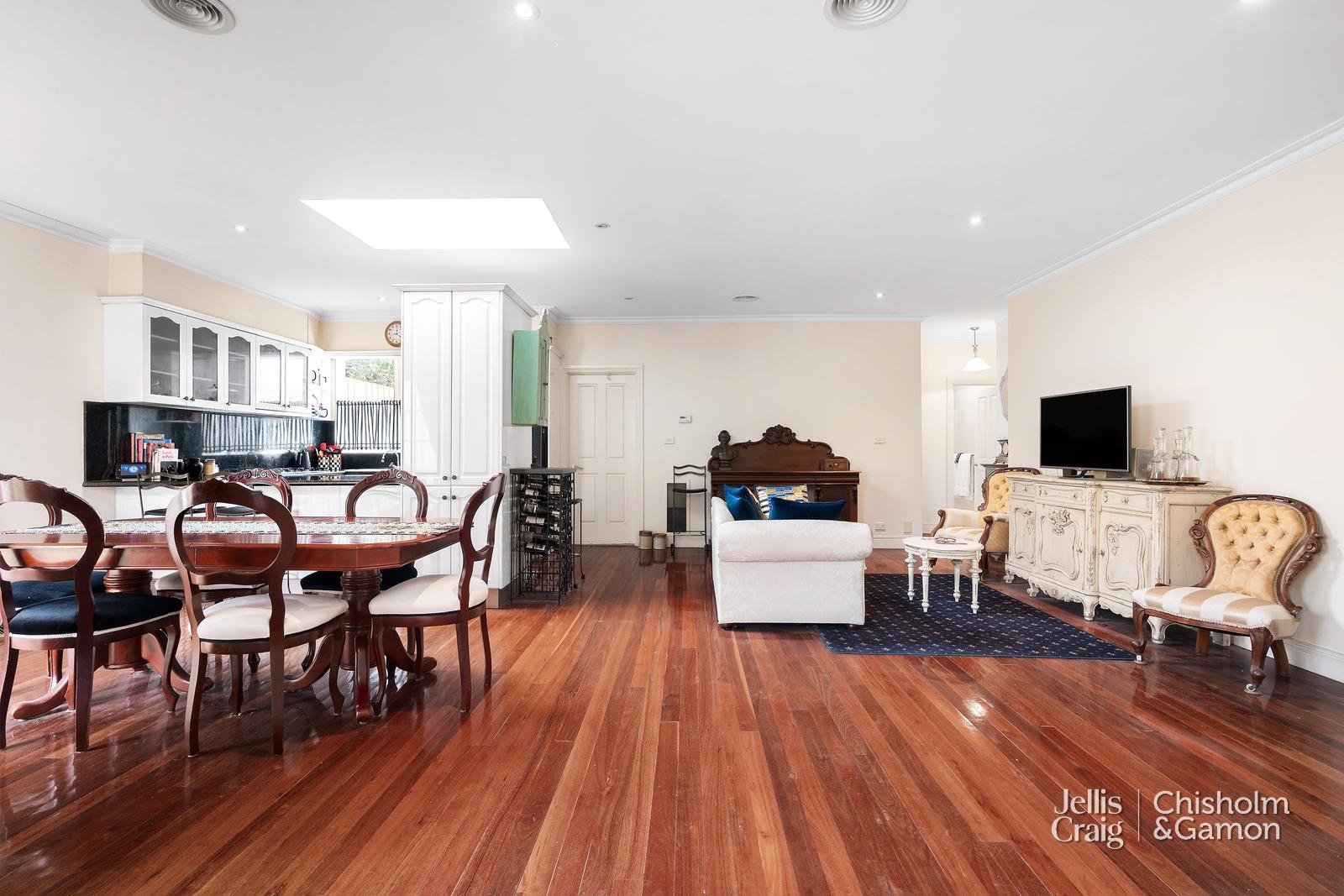 18A New Street, Hampton image 3