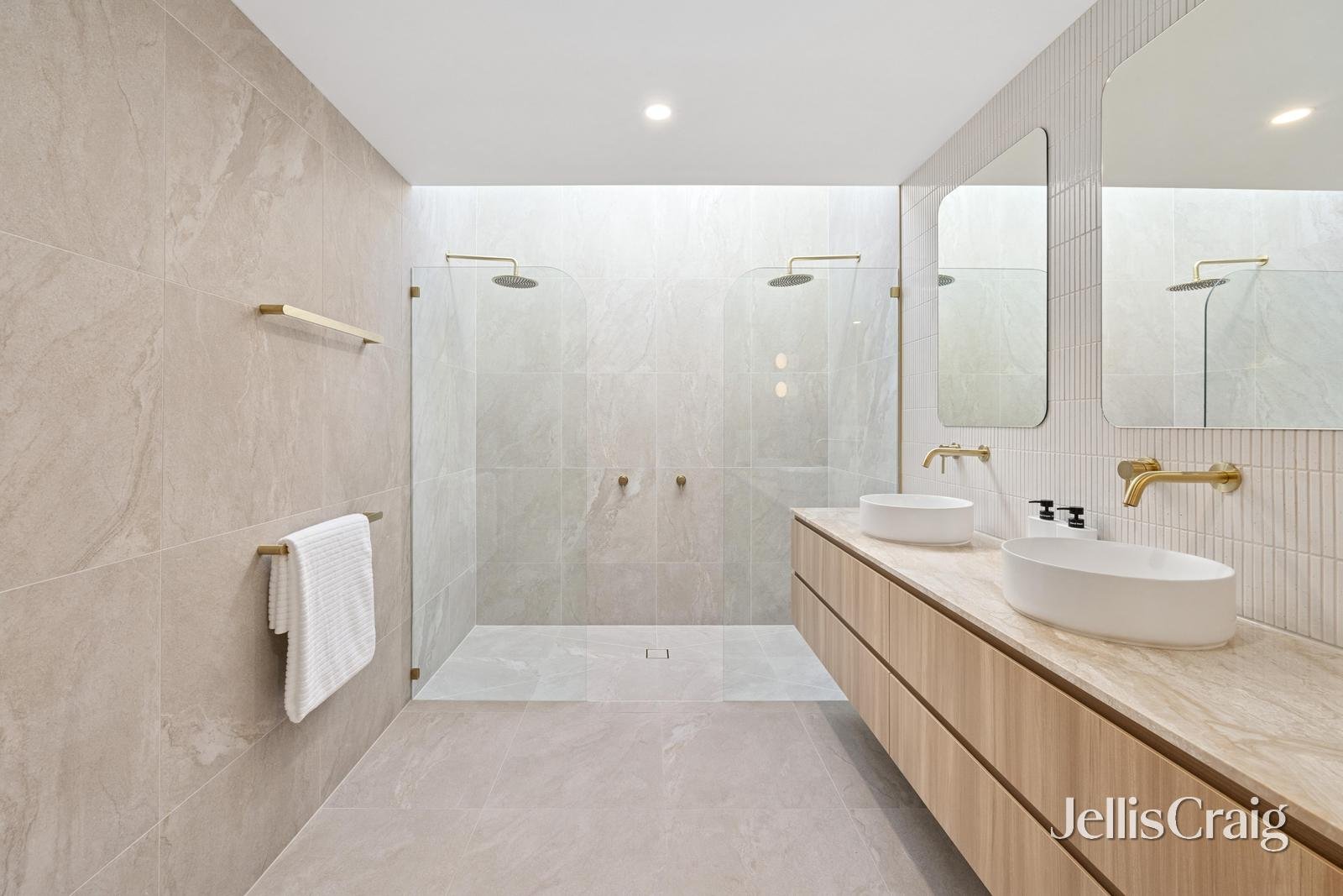 18A Queen Victoria Street, Newington image 10