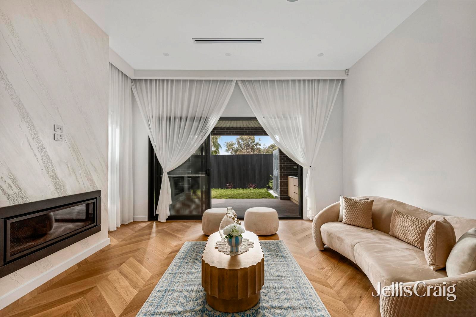 18A Sapphire Street, Essendon&nbsp;West image 2