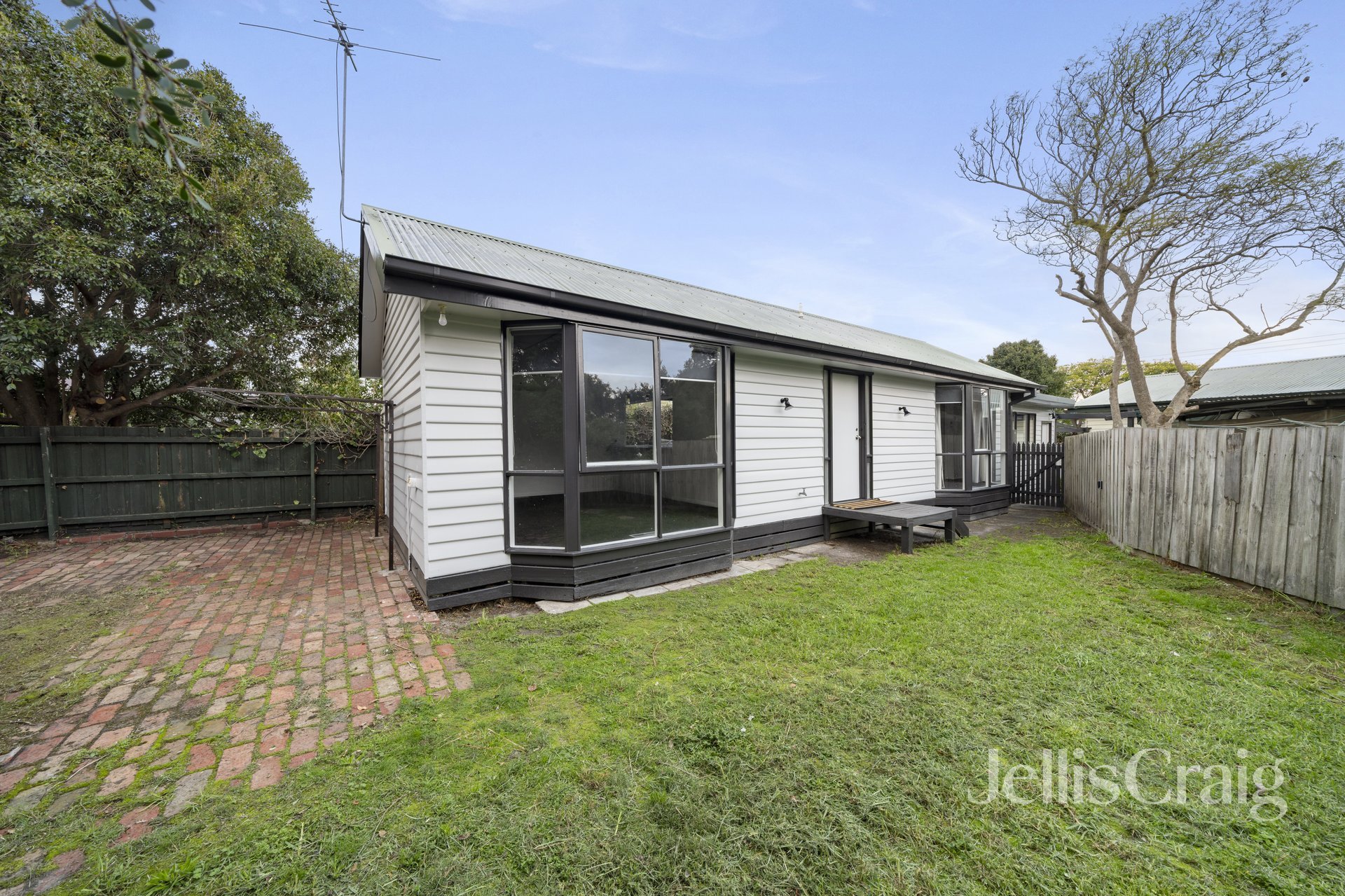 18A Spray Street, Frankston image 1
