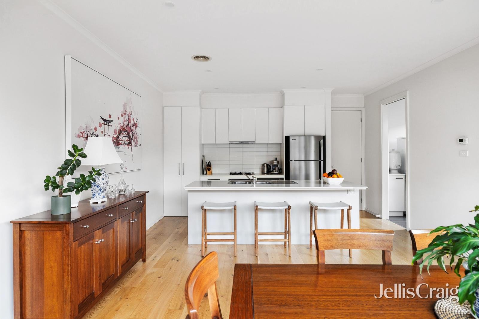 18B Jean Street, Cheltenham image 2