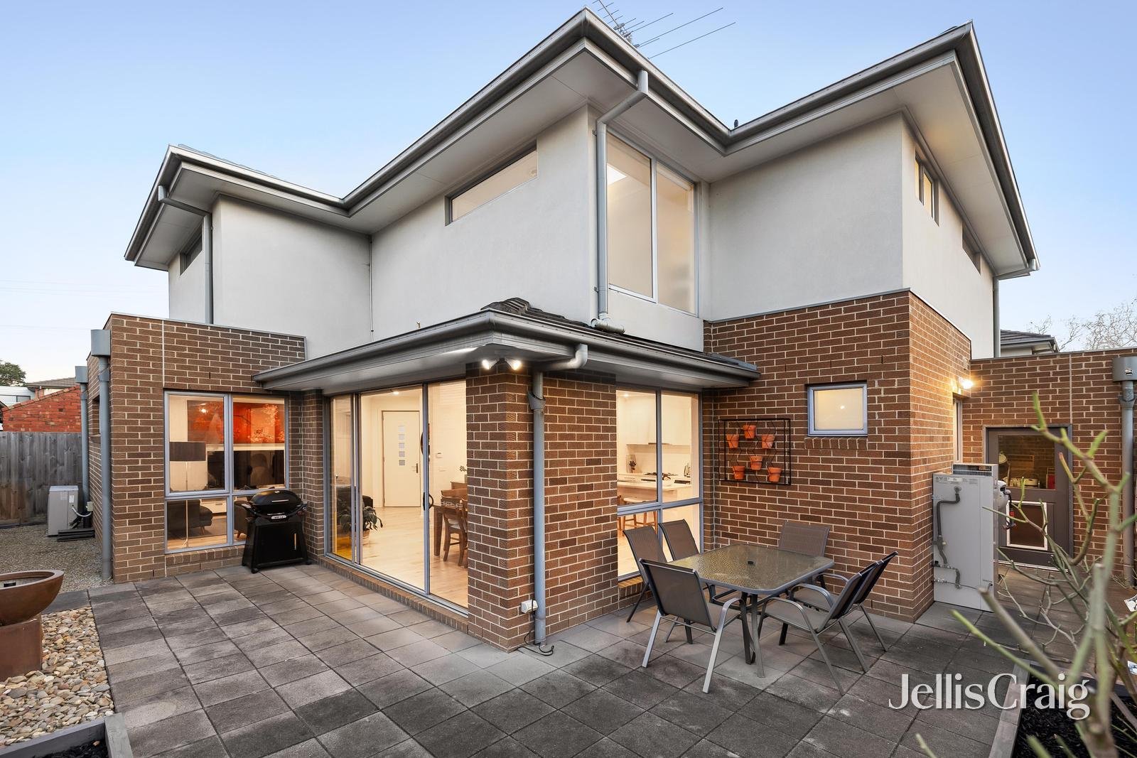 18B Jean Street, Cheltenham image 13