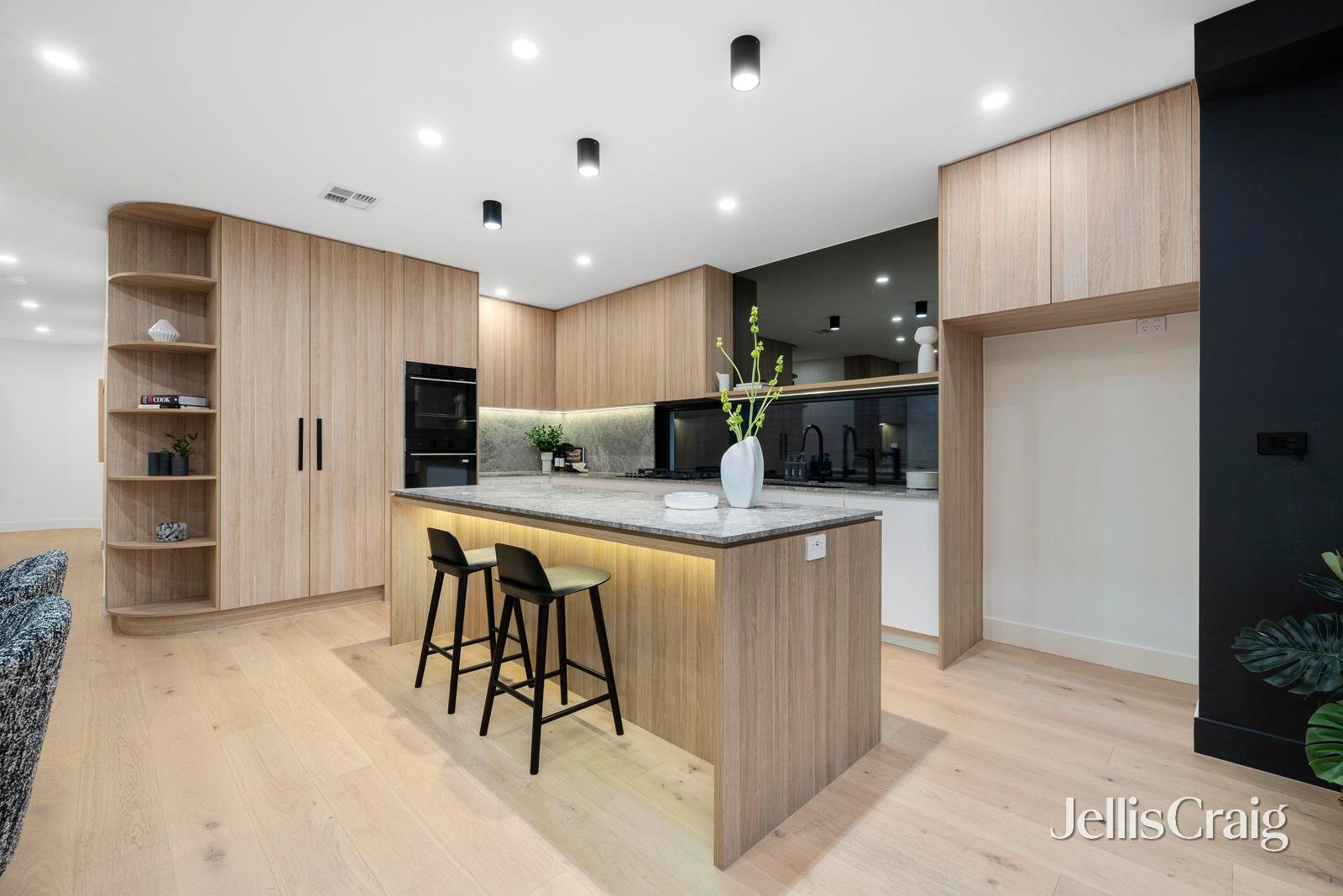18b Lahona Avenue, Bentleigh East image 3