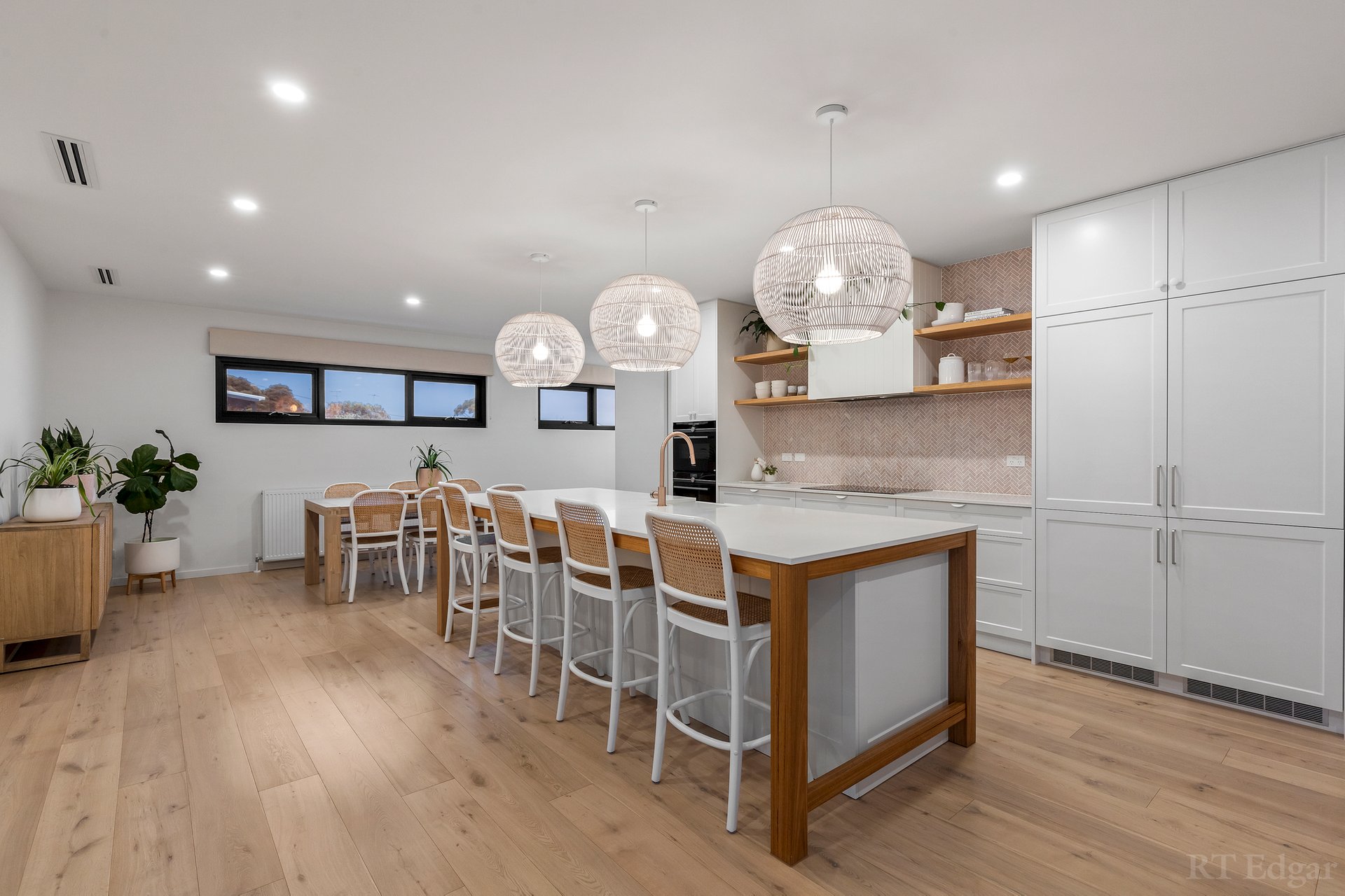 Property Gallery Thumbnail 15