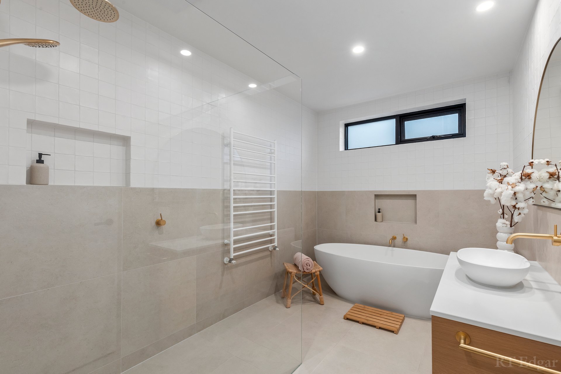 Property Gallery Thumbnail 19