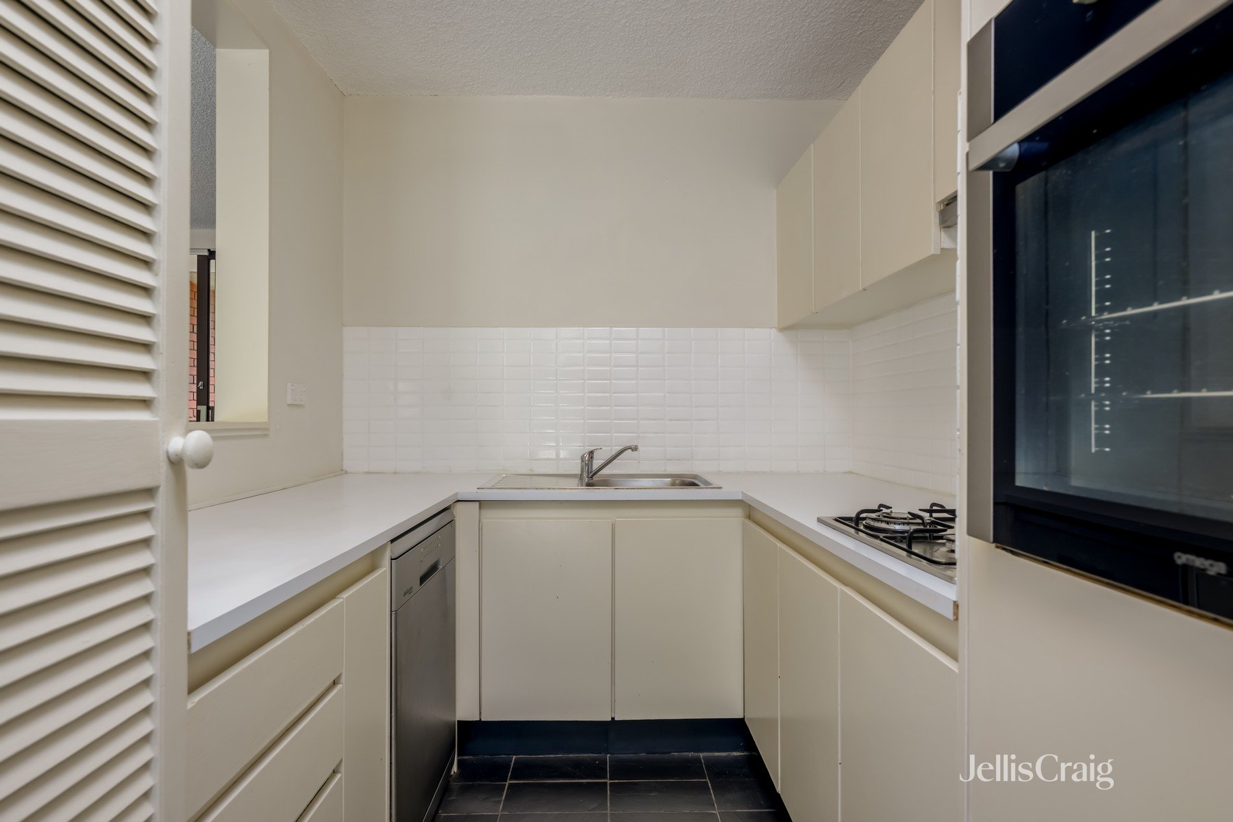 18b/73-83 Haines Street, North&nbsp;Melbourne image 3