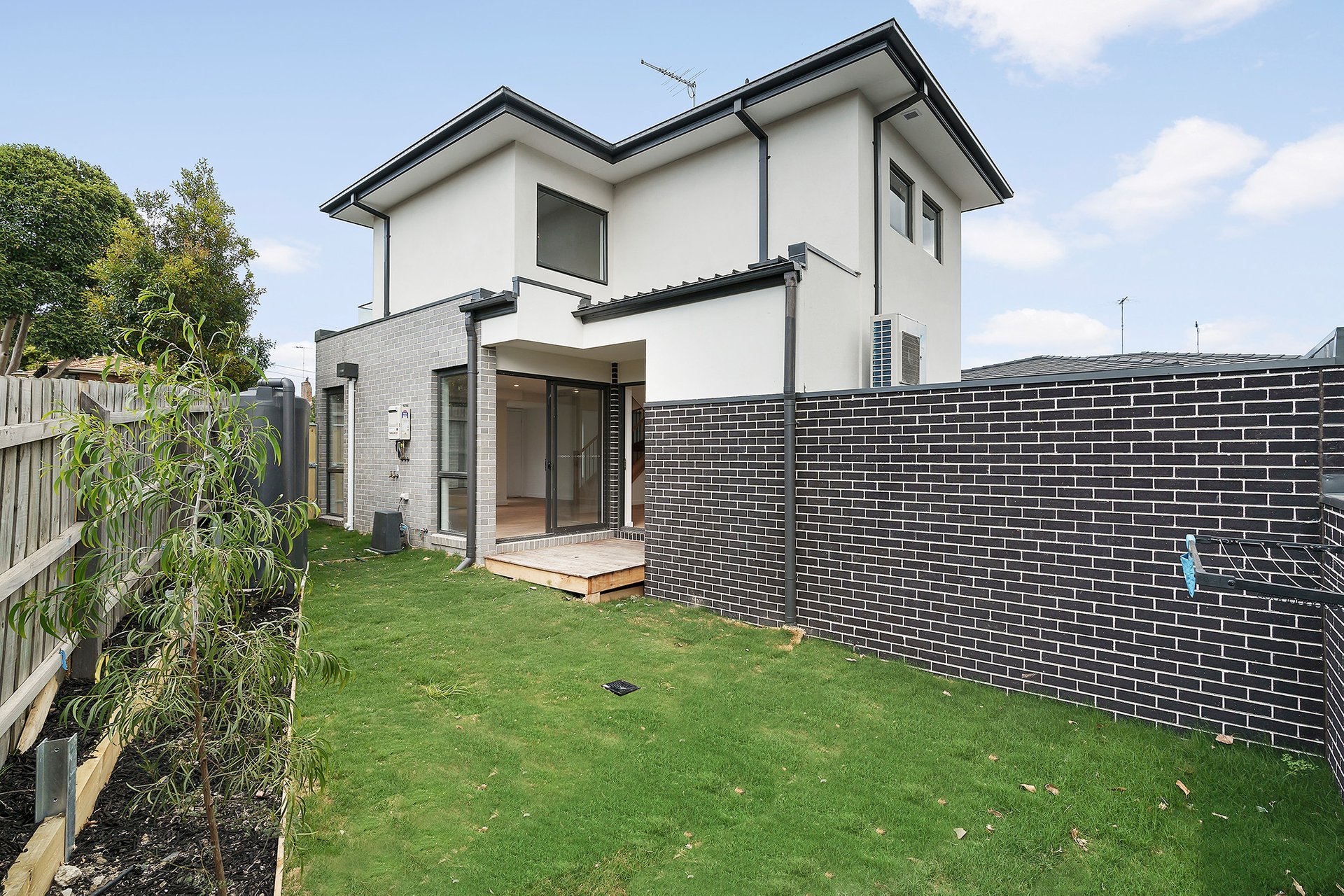 Property Gallery Thumbnail 6