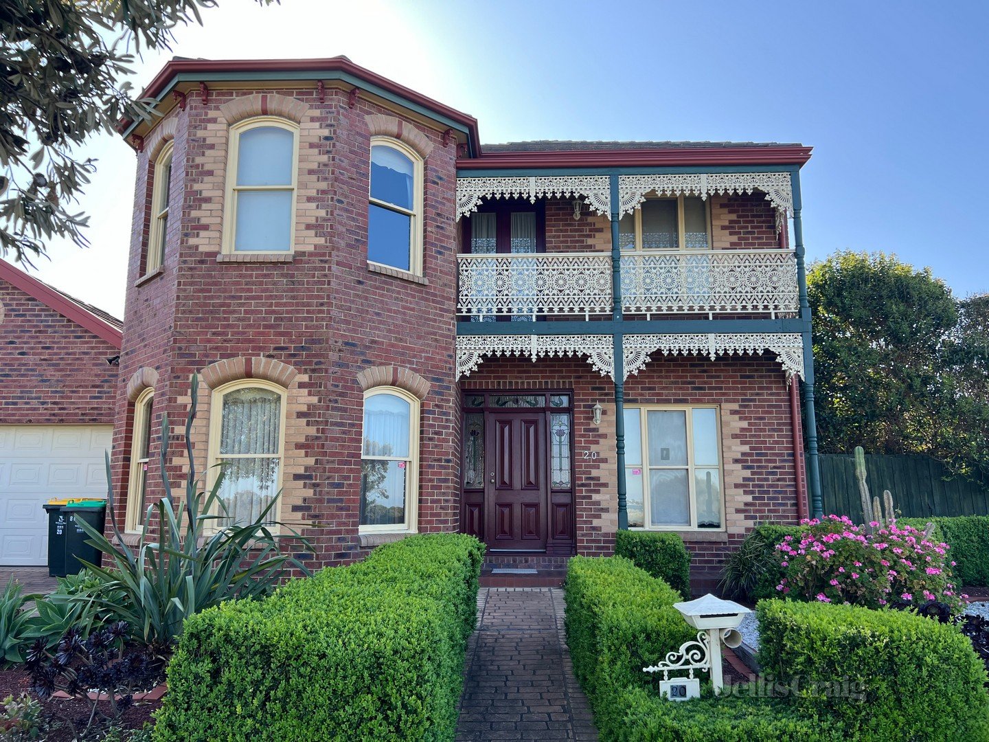 19-20 Crofton Drive, Williamstown image 1