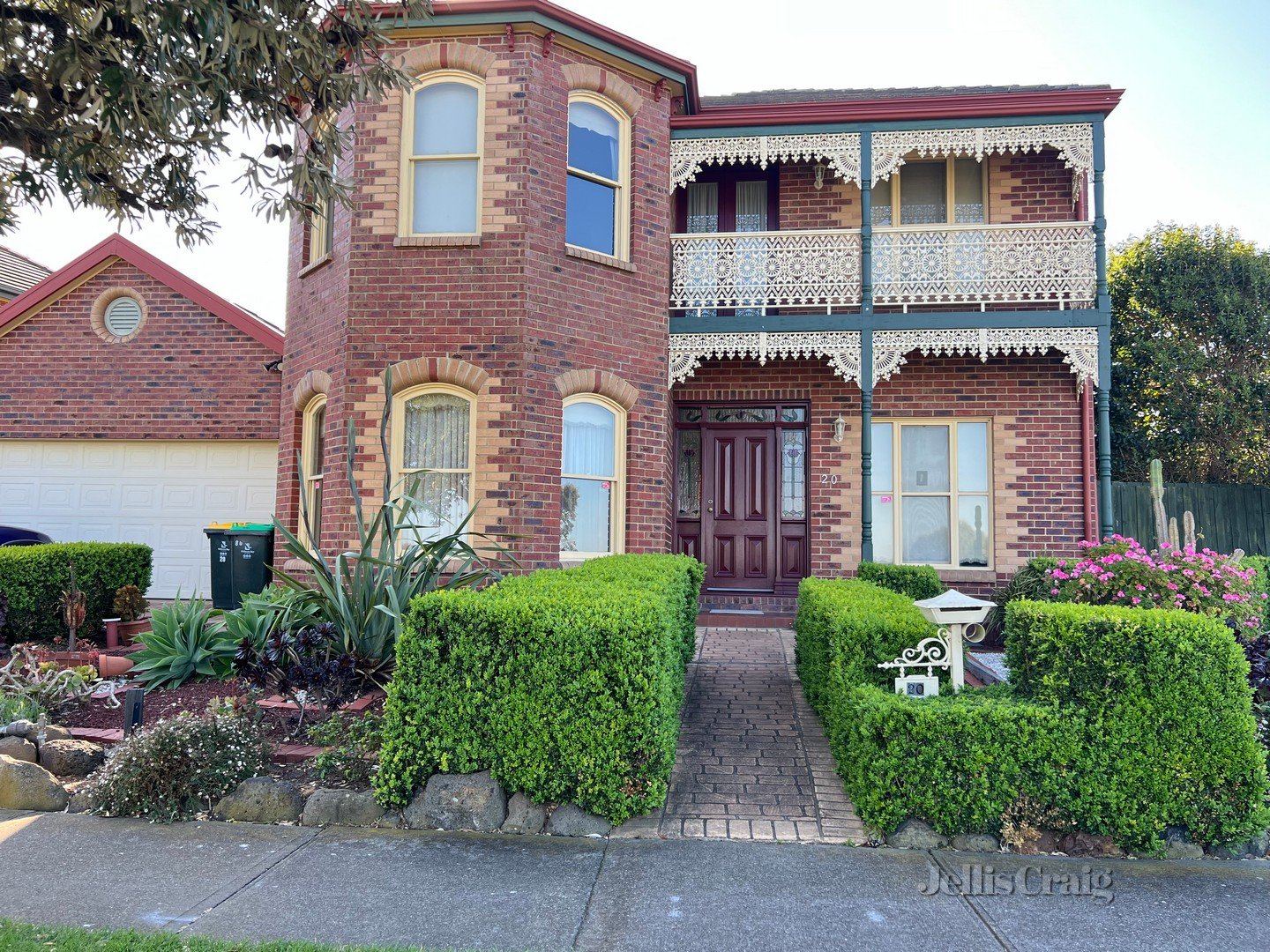 19-20 Crofton Drive, Williamstown image 1