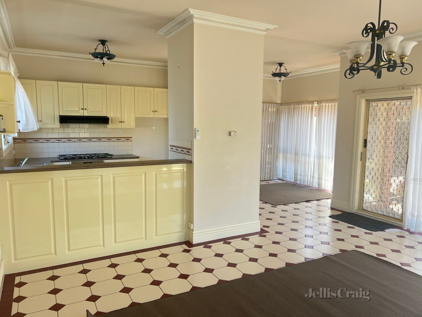 19-20 Crofton Drive, Williamstown image 6