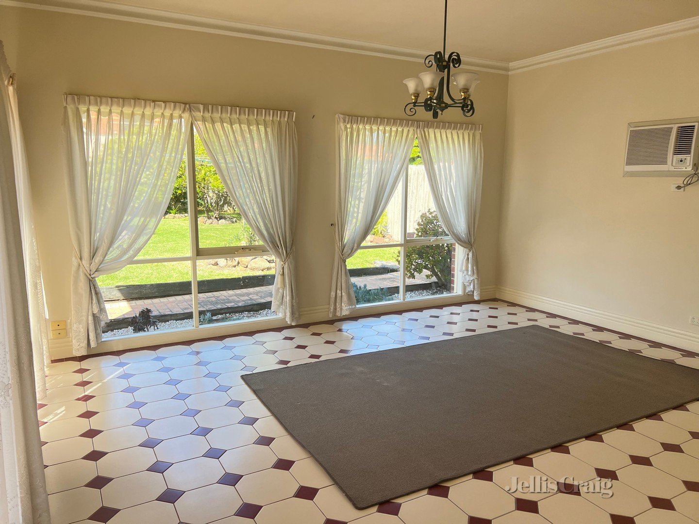 19-20 Crofton Drive, Williamstown image 8