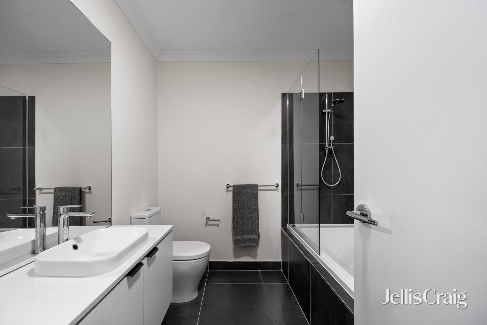 19 Aitken Street, Williamstown image 10