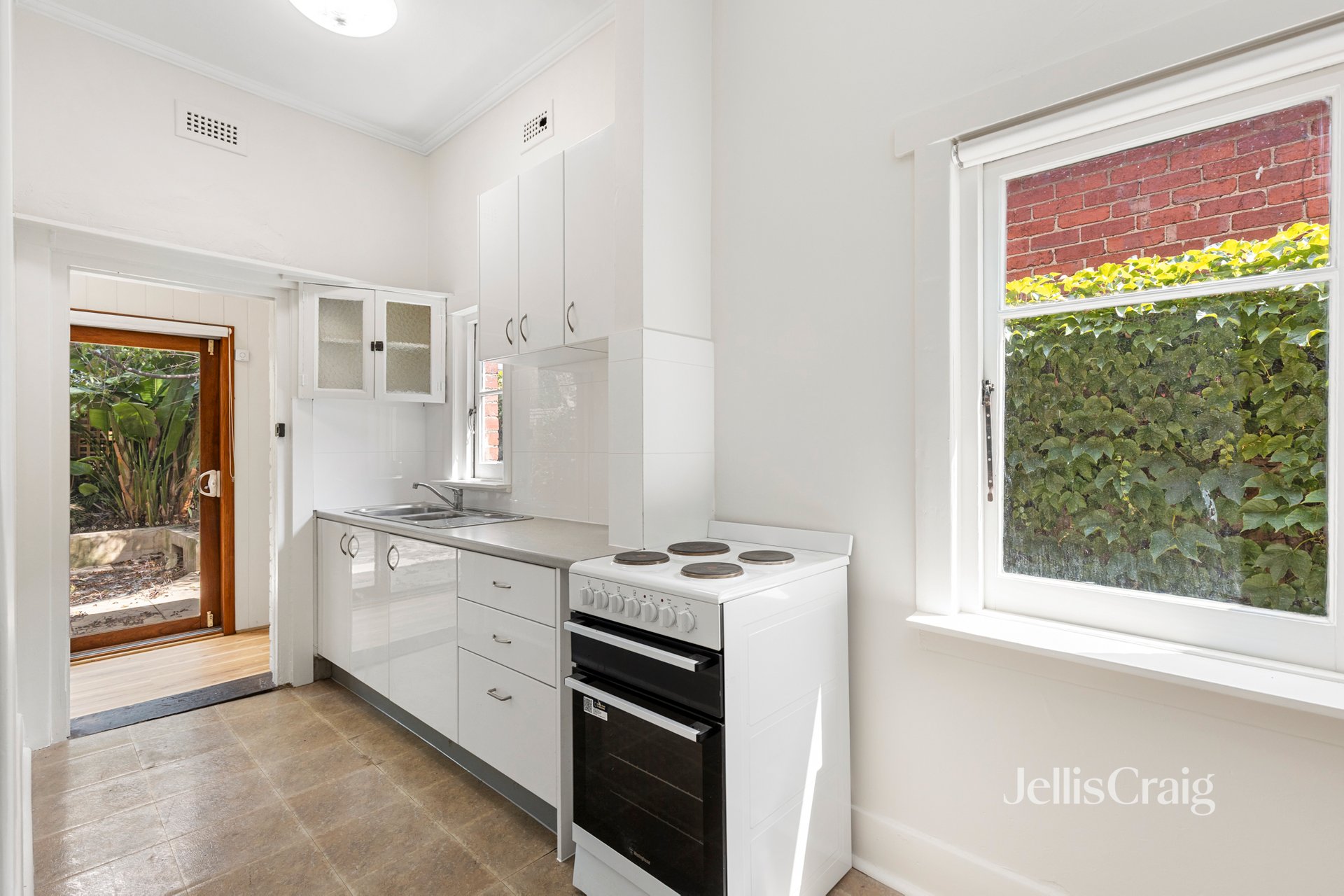 19 Alfred Street, Prahran image 4