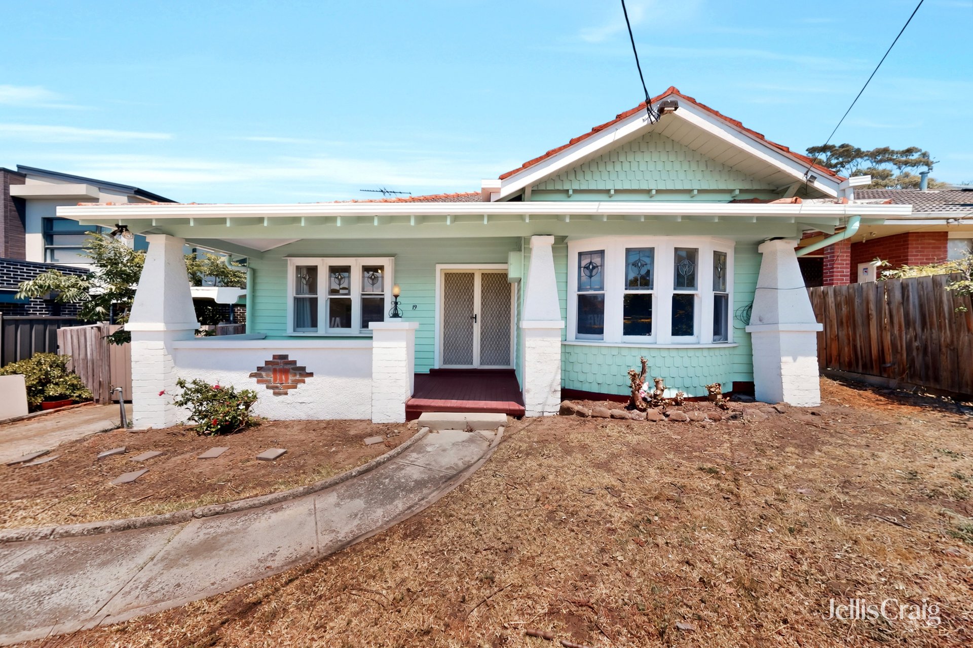 19 Allan Street, Aberfeldie image 1