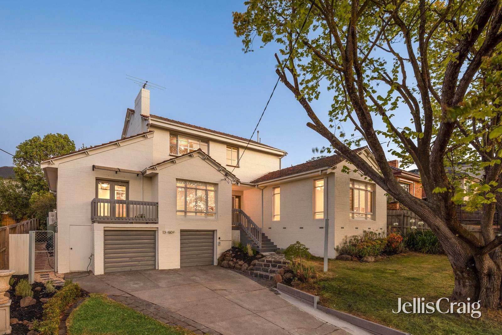 19 Almond Street, Balwyn&nbsp;North image 1