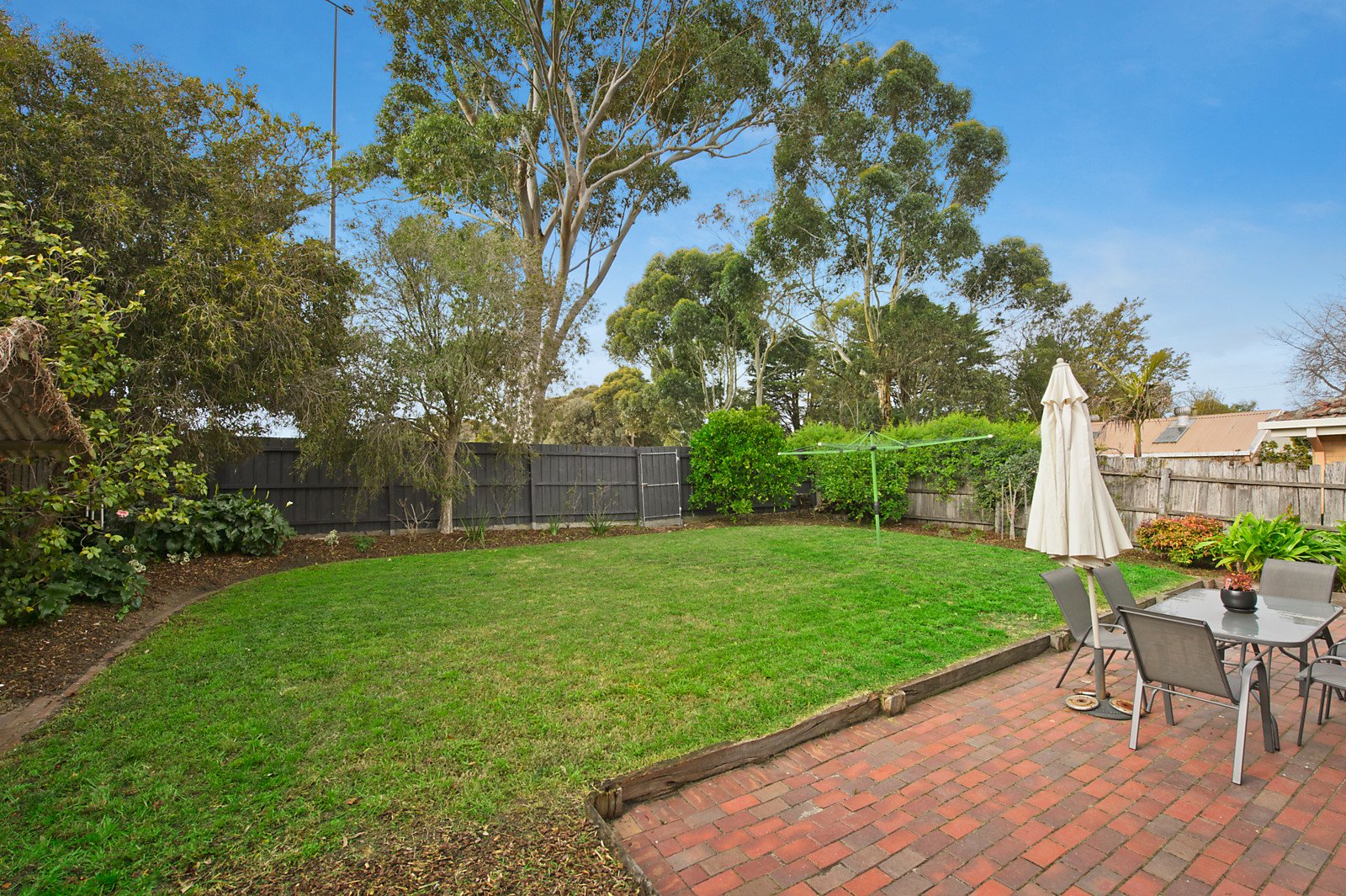 19 Alonso Street, Glen Iris image 2