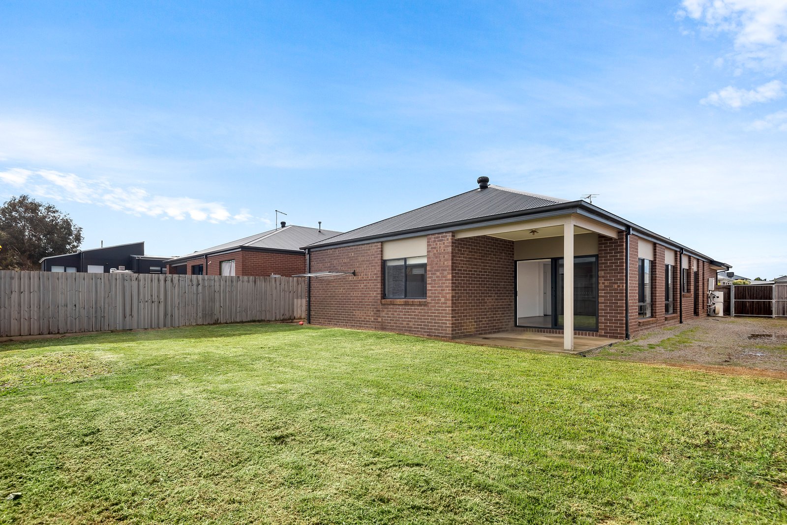 Property Gallery Thumbnail 10