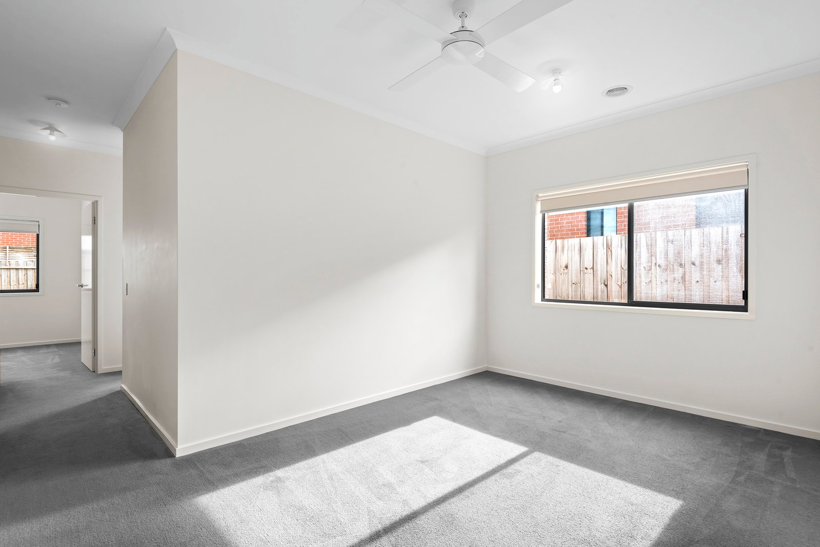 Property Gallery Thumbnail 8