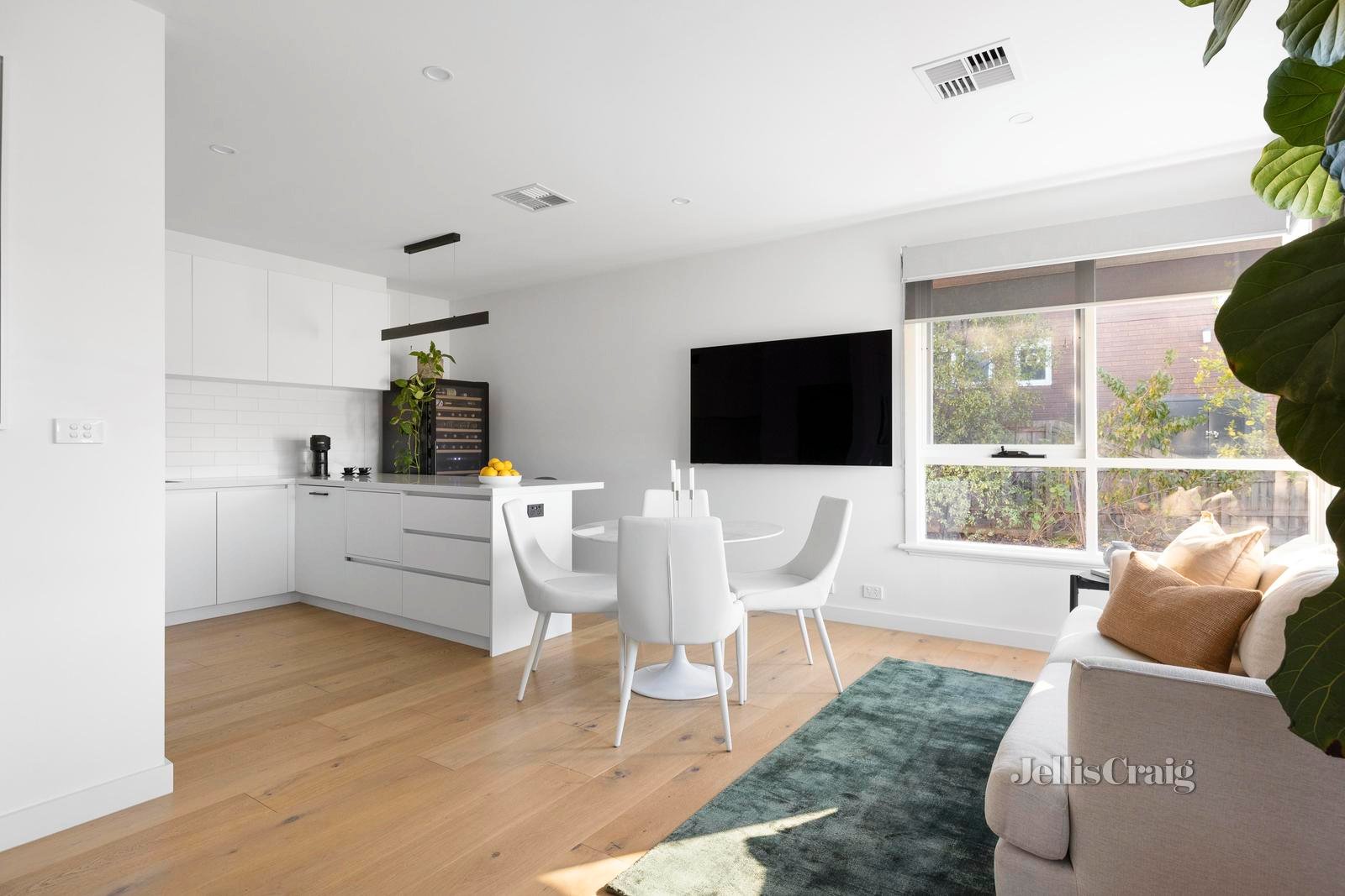 1/9 Anderson Street, Caulfield image 2