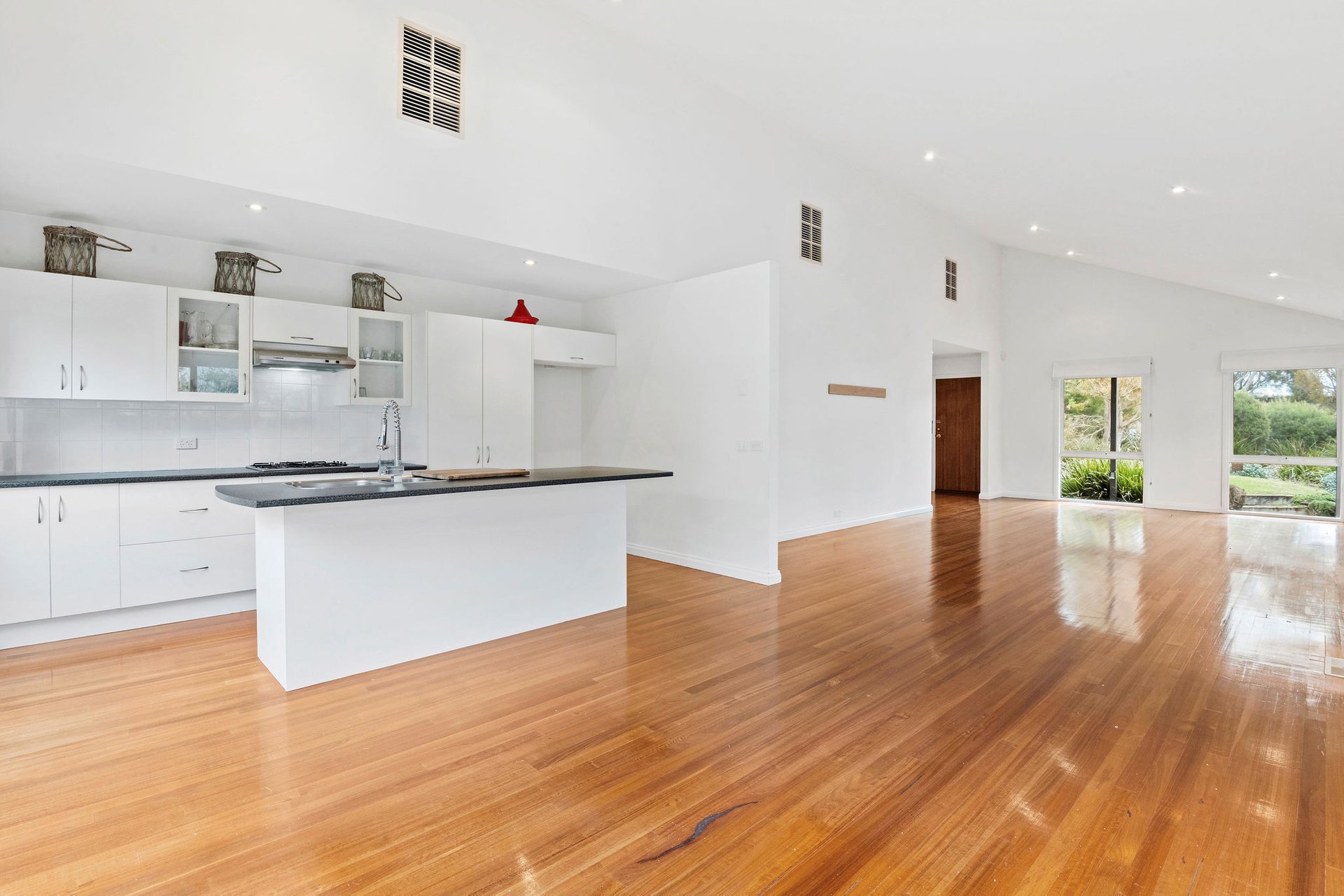 19 Andrea Street, Rye image 4
