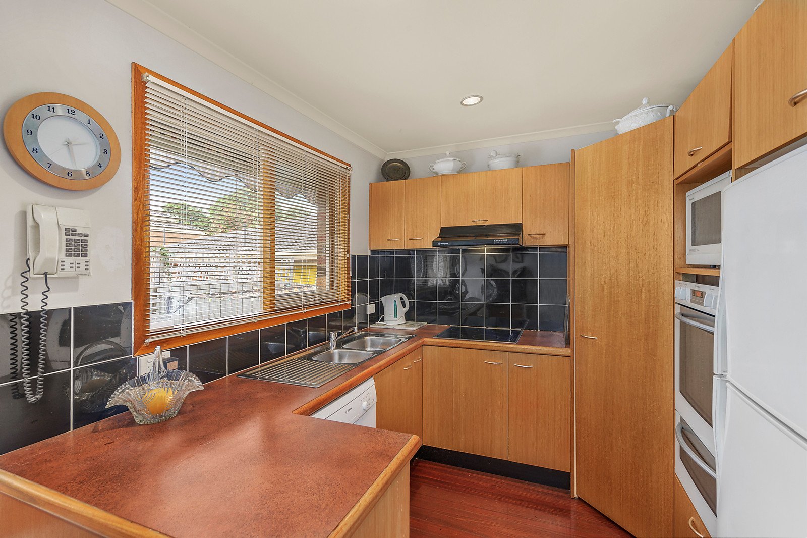 19 Anthony Avenue, Doncaster image 3