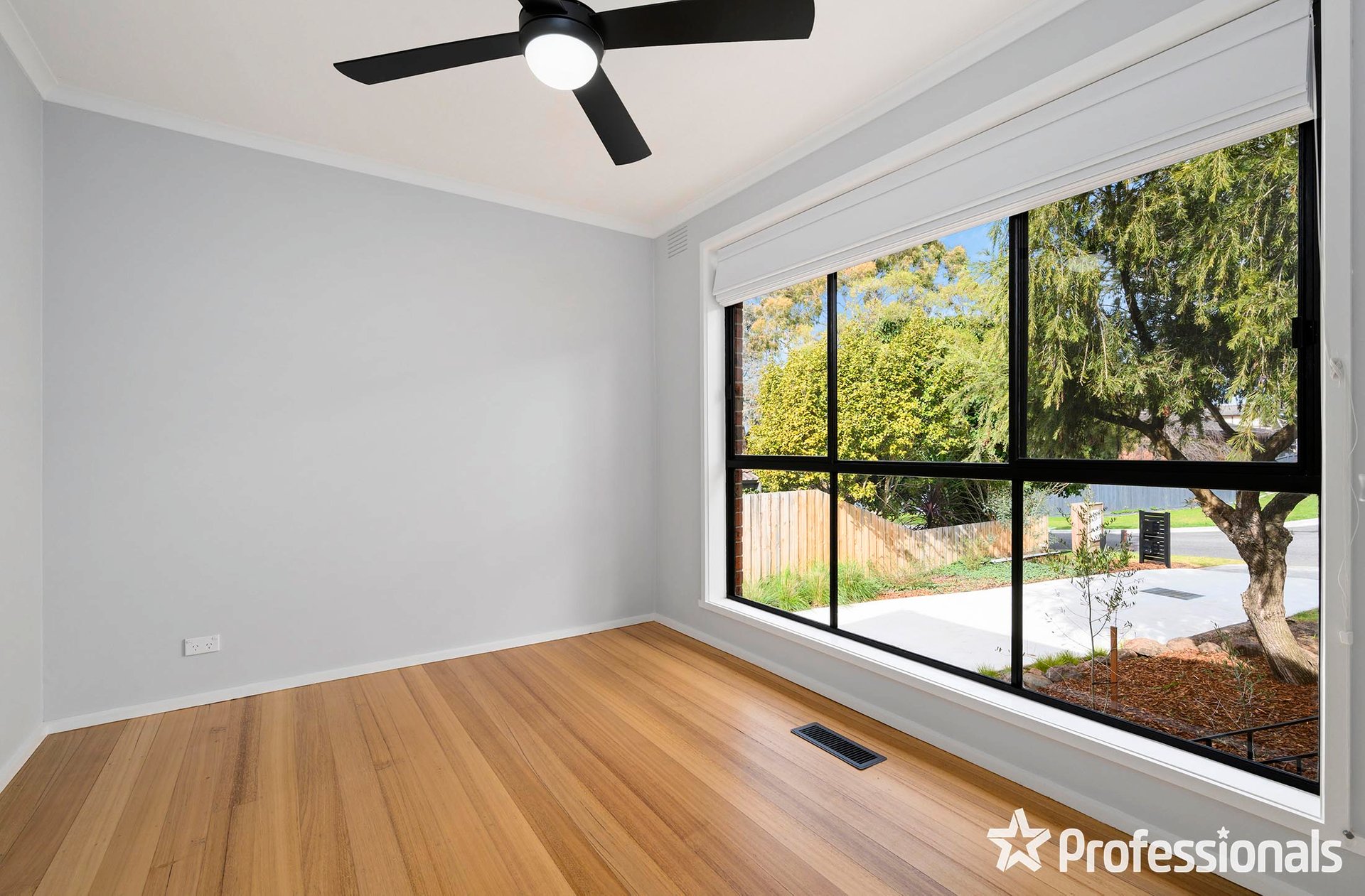 1/9 Arkarra Court, Mooroolbark image 5