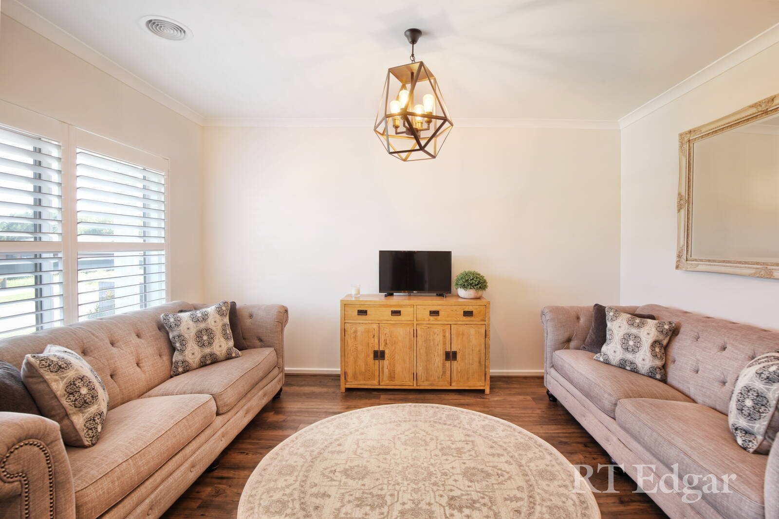 Property Gallery Thumbnail 3