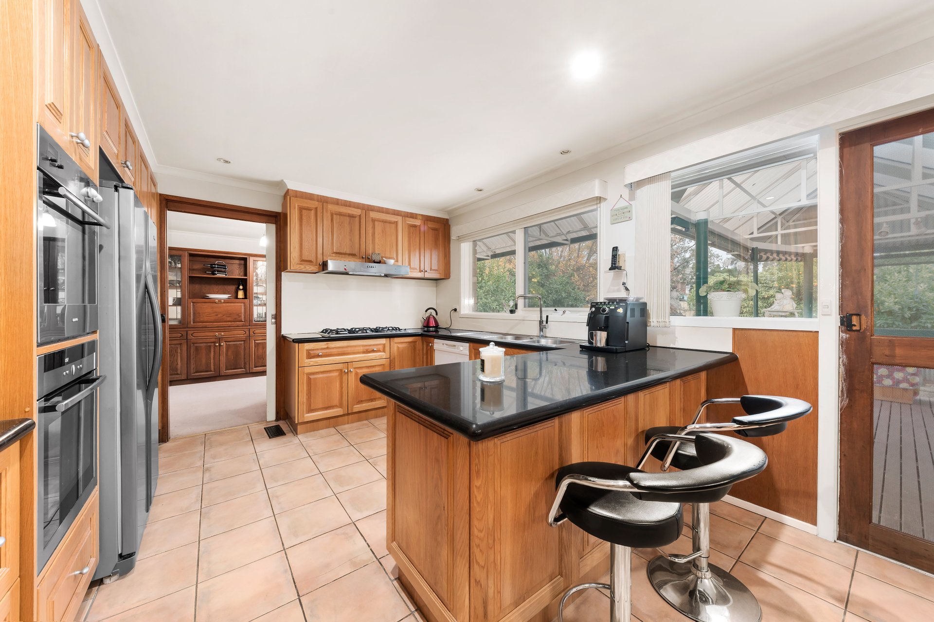 19 Aston Heath, Glen Waverley image 7