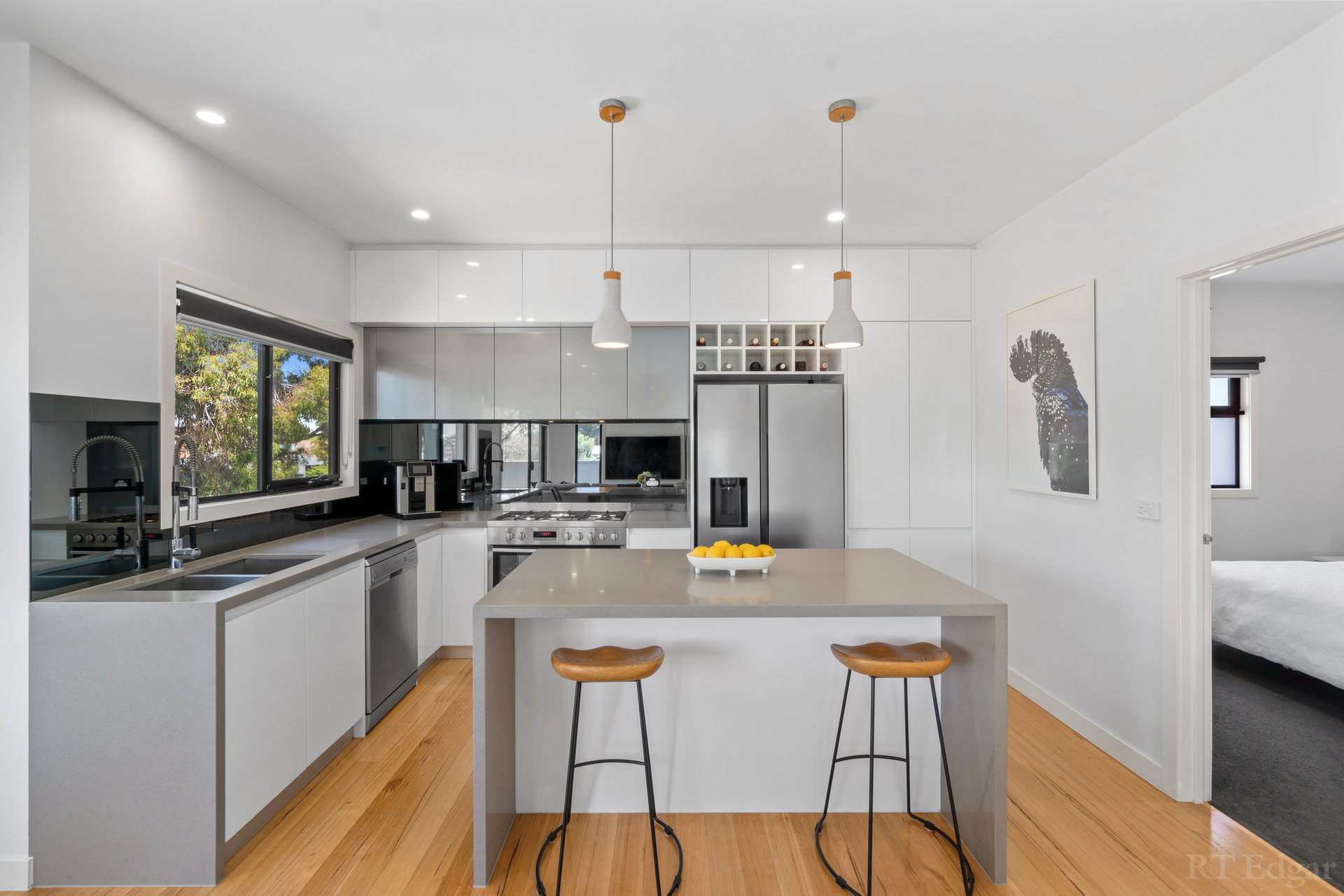 Property Gallery Thumbnail 3