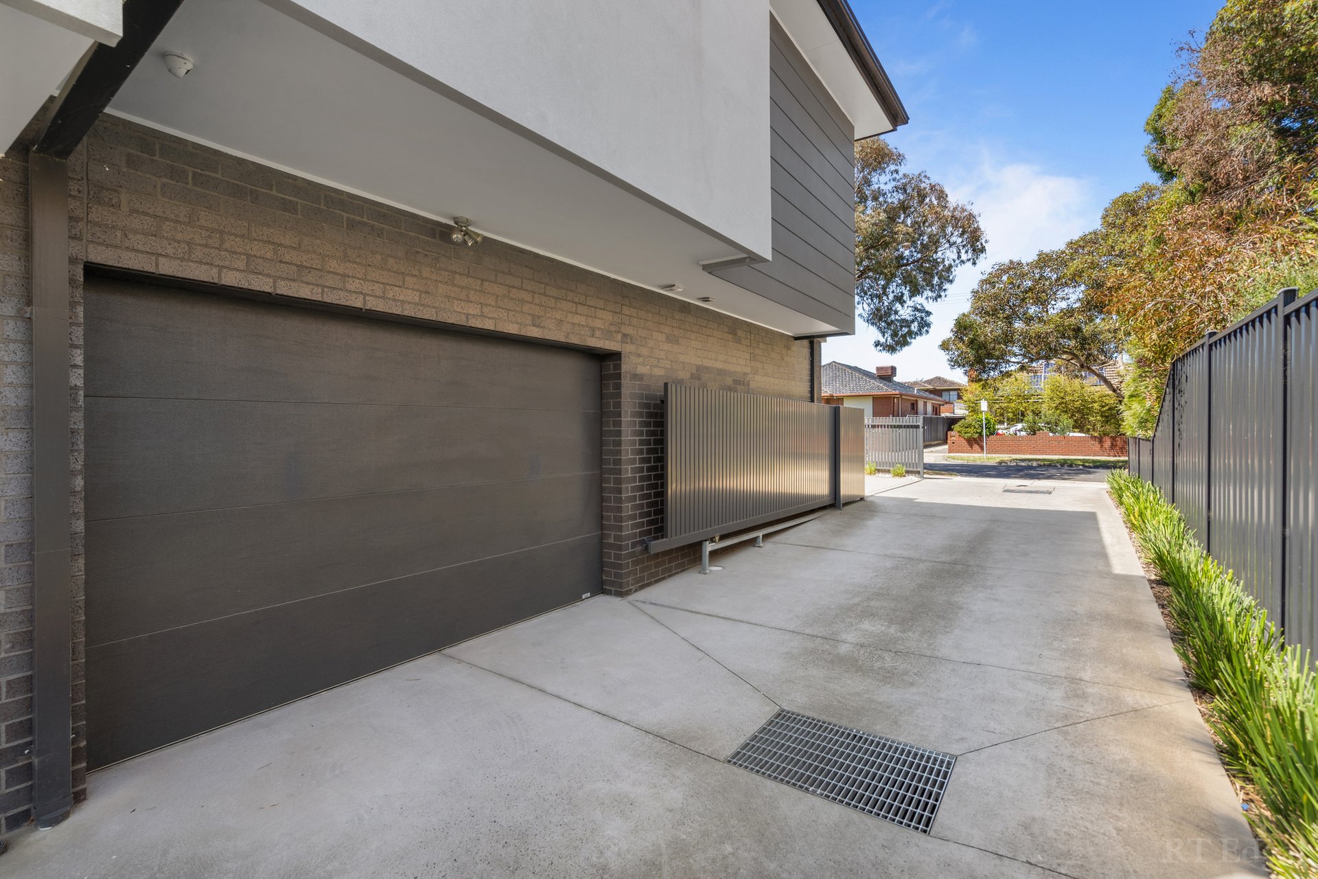 Property Gallery Thumbnail 18