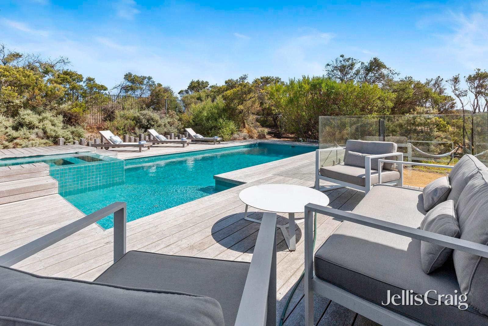 19 Avon Road, Rye image 25