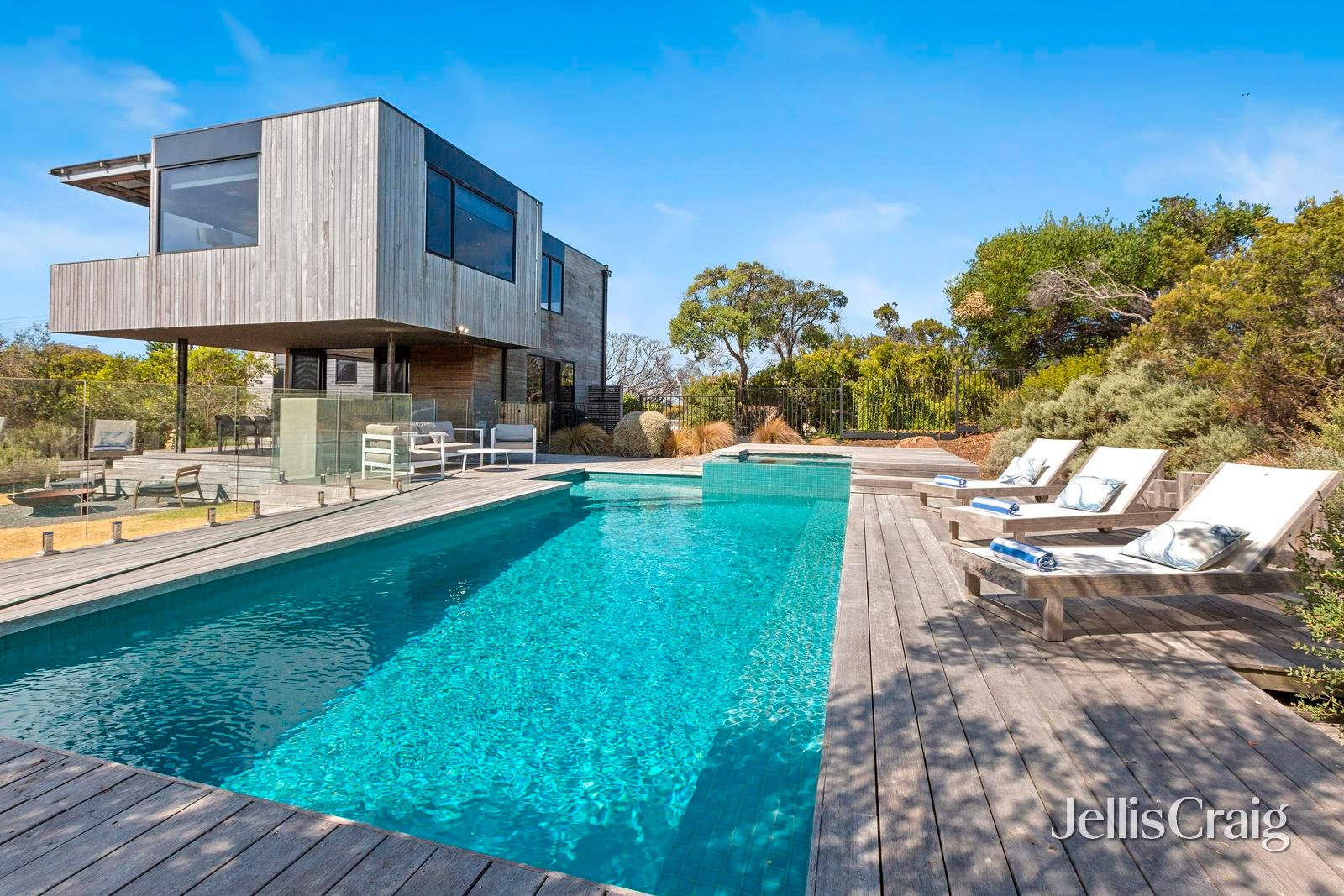 19 Avon Road, Rye image 30