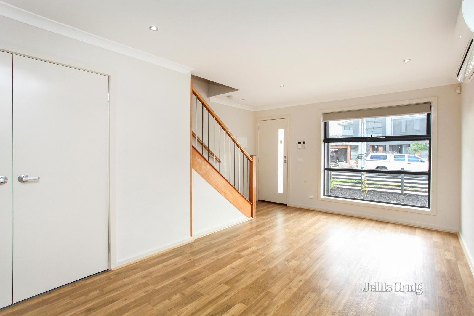 1/9 Balmoral Street, Braybrook image 2